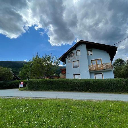 Haus Schwarzenbach Apartment Weissbriach Exterior photo